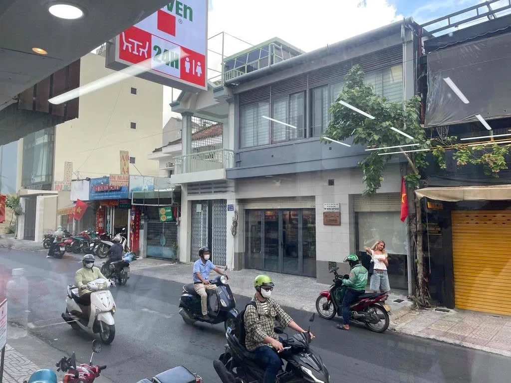 Cho thuê Nhà mặt tiền : 76 Nguyễn Văn Thủ, Phường Đa Kao, Quận 1. Giá thuê: 35 triệu/tháng