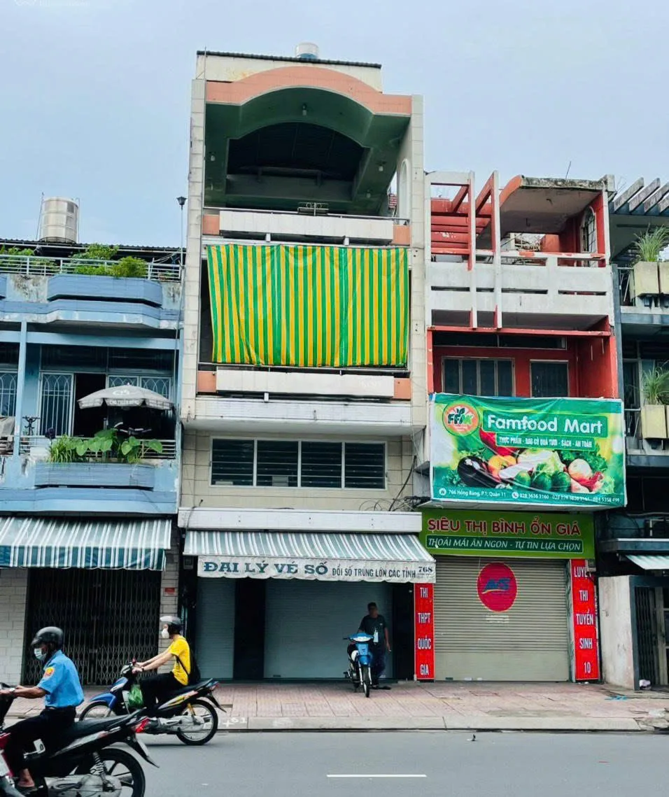 Cho thuê Nhà mặt tiền : 768 Hồng Bàng, Phường 1, Quận 11. Giá thuê: 50 triệu/tháng
