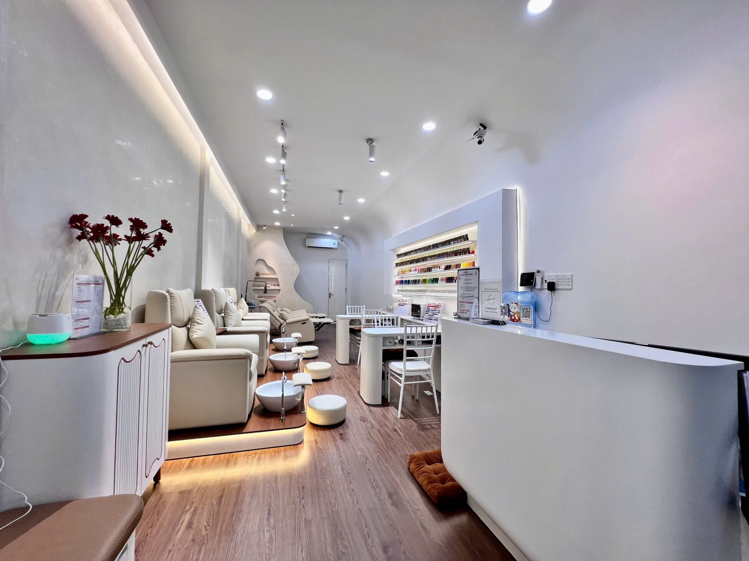 Cho thuê Nhà mặt tiền : 202 Lê Văn Sỹ, Phường 10, Quận Phú Nhuận. Giá thuê: 65 triệu/tháng
