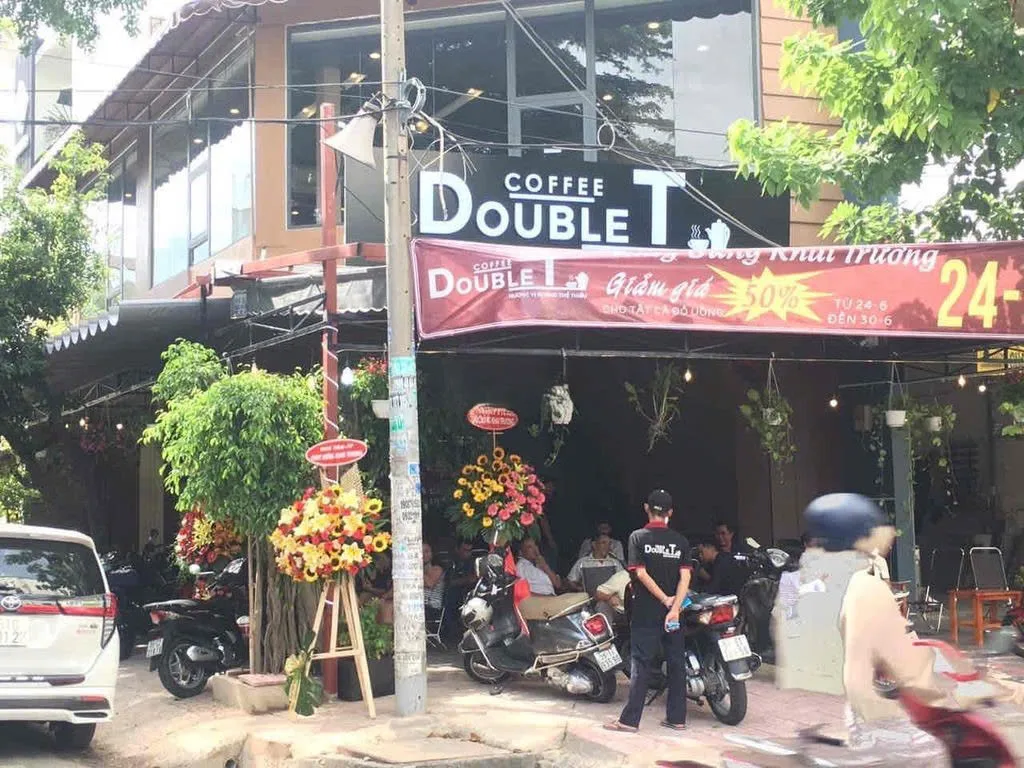 Cho thuê Nhà Góc : Mai Văn Vĩnh + Đường Số 47, Quận 7. Giá thuê: 50 triệu/tháng