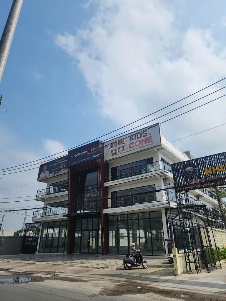 Cho Thuê Tòa Nhà : 311 Phước Thiện, Phường Long Bình, TP. Thủ Đức. Giá thuê: 500 triệu/tháng