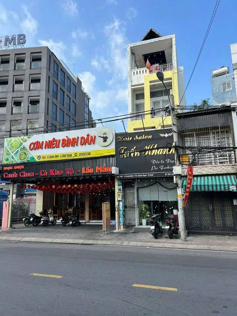Cho thuê Mặt Bằng mặt tiền : 308C Lê Quang Định, Quận Bình Thạnh. Giá thuê: 20 triệu/tháng