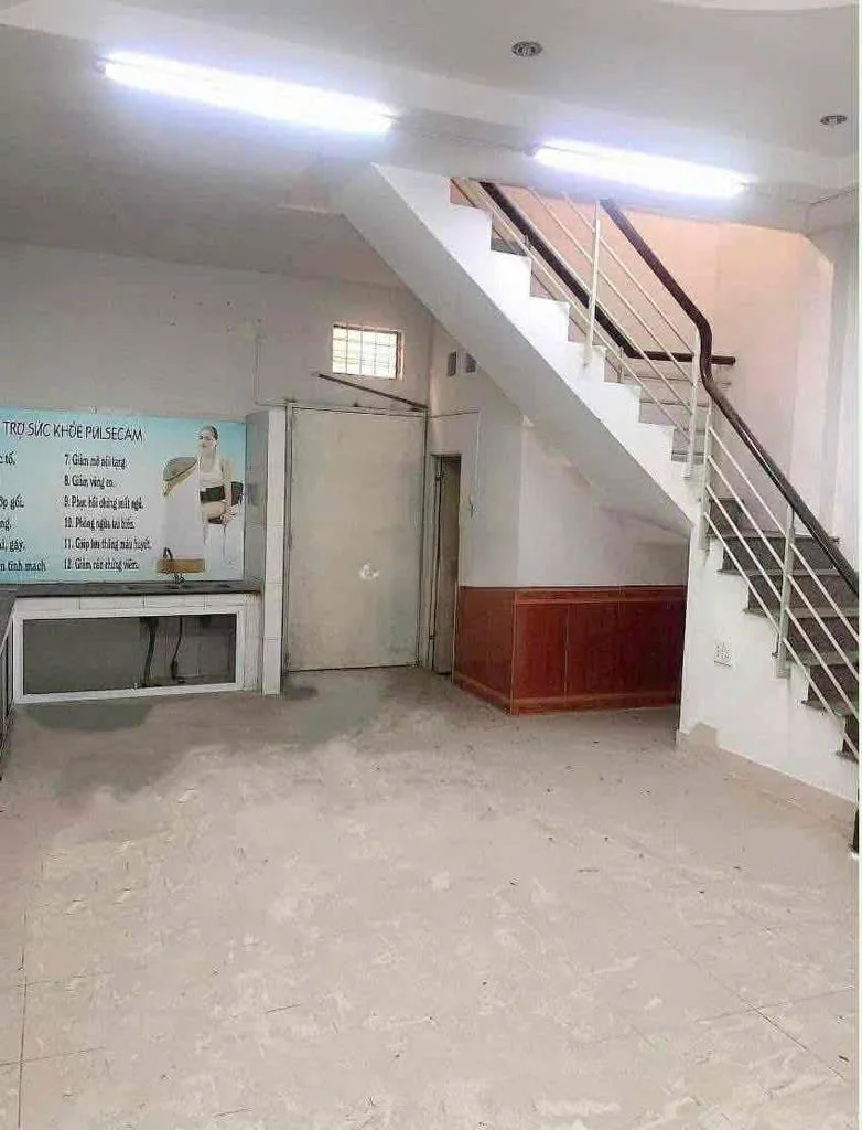 Cho Thuê Nhà Góc 2 Mặt Tiền : 433 Phạm Văn Bạch, Phường 15, Quận Tân Bình. Giá thuê: 28 triệu/tháng