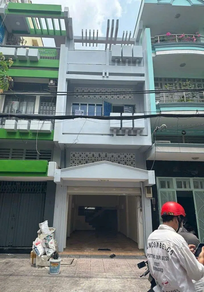 Cho thuê Nhà : 5 Lê Văn Linh, Phường 13, Quận 4. Giá thuê: 25 triệu/tháng