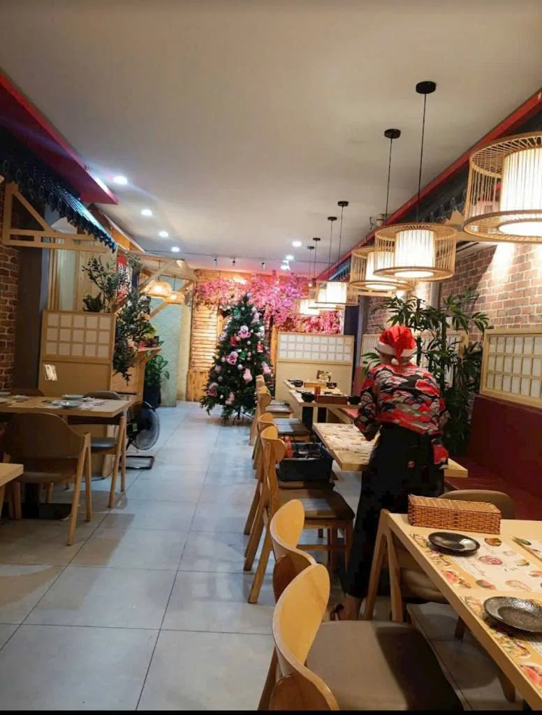 Cho Thuê Nhà Mặt Tiền : 17 Tô Hiến Thành, Phường 13, Quận 10. Giá thuê: 60 triệu/tháng