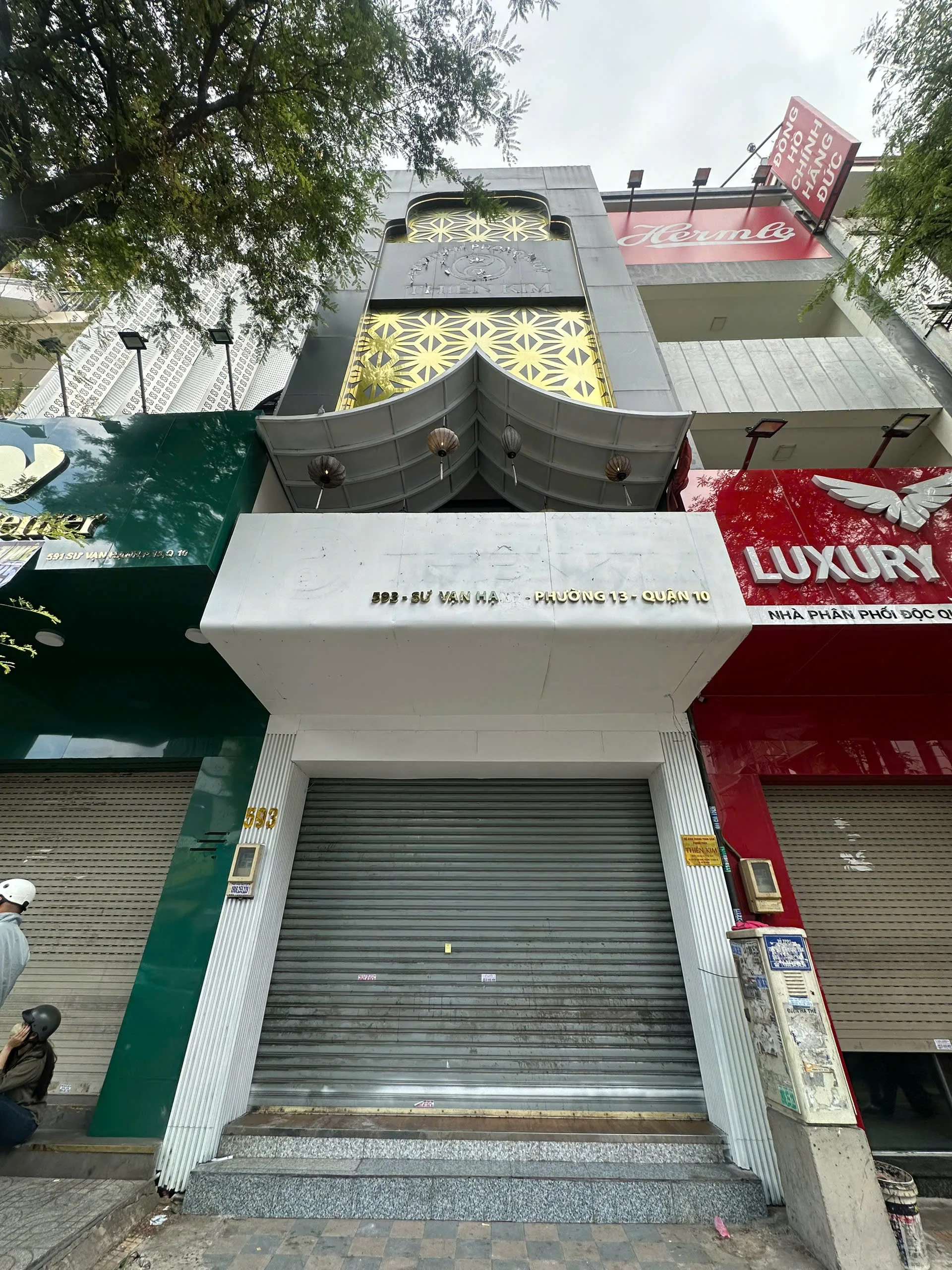 CHO THUÊ NHÀ 2 MẶT TIỀN : 593 SƯ VẠN HẠNH, QUẬN 10 – VỊ TRÍ ĐẸP. GIÁ THUÊ : 70 TRIỆU/THÁNG