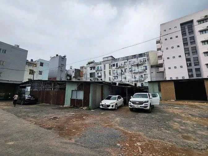 Cho thuê Đất mặt tiền : 533 Lê Trọng Tấn, Phường Sơn Kỳ, Quận Tân Phú. Giá thuê: 110 triệu/tháng/NET