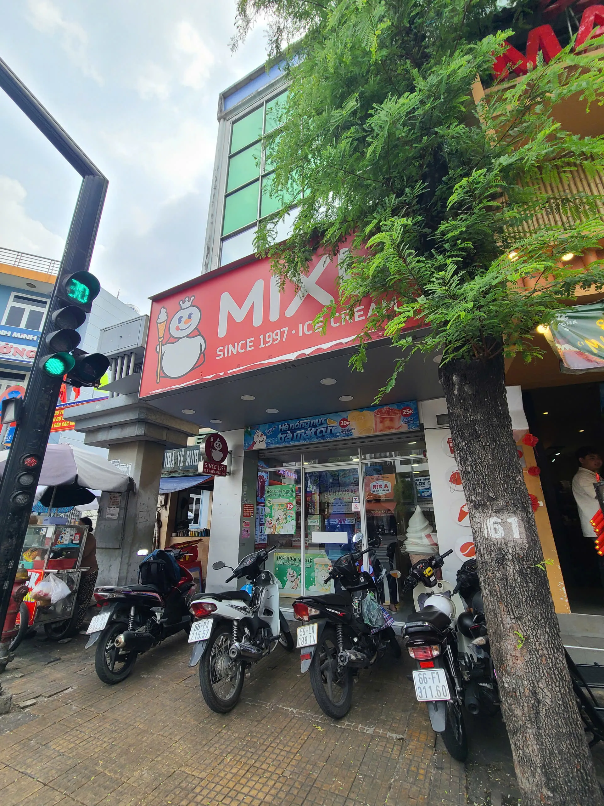 CHO THUÊ NHÀ 2 MẶT TIỀN : 109 LÊ TRỌNG TẤN, TÂN PHÚ. GIÁ THUÊ : 28 TRIỆU/THÁNG
