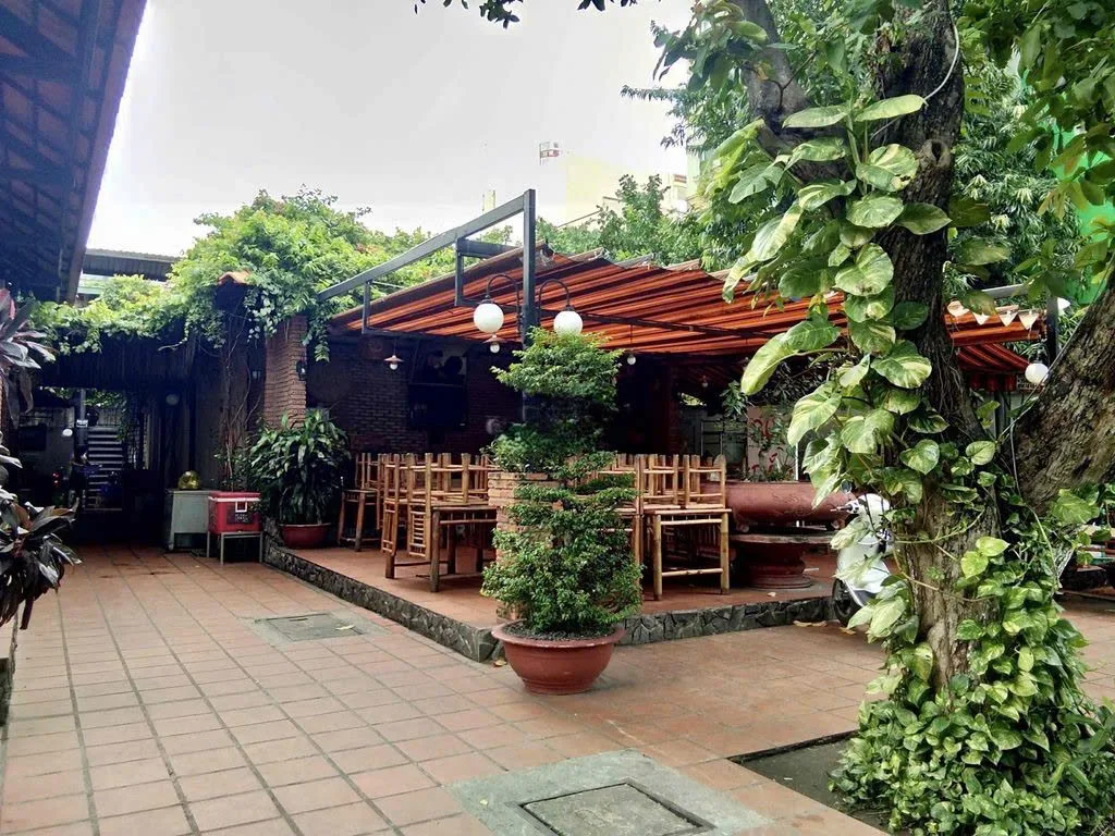 CHO THUÊ MẶT BẰNG : 328 NGUYỄN TRỌNG TUYỂN, QUẬN TÂN BÌNH. GIÁ THUÊ : 200 TRIỆU/THÁNG