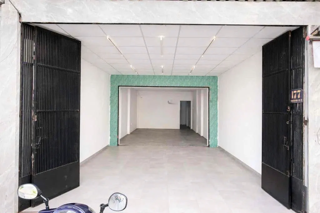 Cho thuê  Mặt Bằng : 177 Hoàng Hoa Thám, Phường 13, Quận Tân Bình. Giá thuê: 32 triệu/tháng