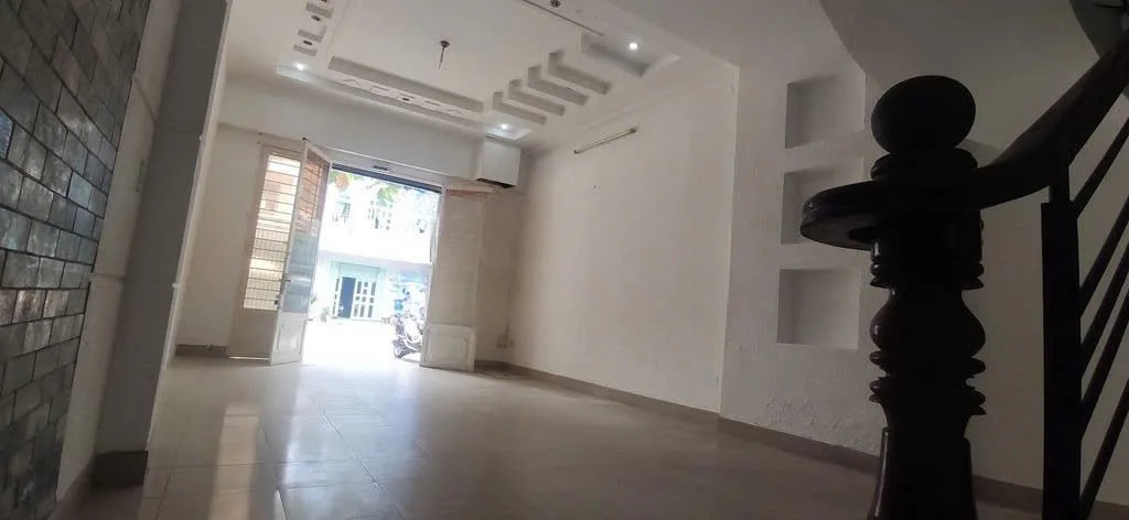 Cho thuê Nhà mặt tiền : 142 Nguyễn Sỹ Sách, Phường 15, Quận Tân Bình. Giá thuê: 21.5 triệu/tháng