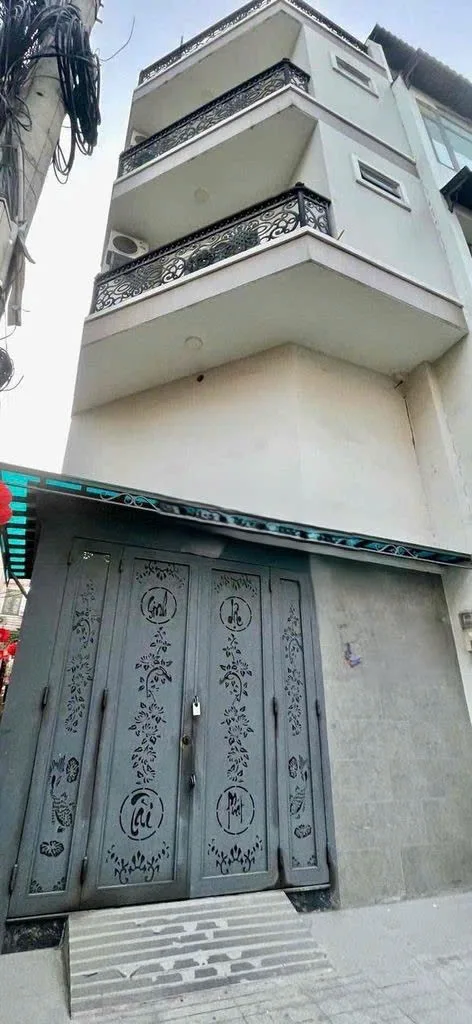 Cho thuê Nhà : 31 Bùi Văn Thêm, Phường 9, Quận Phú Nhuận. Giá thuê: 22 triệu/tháng