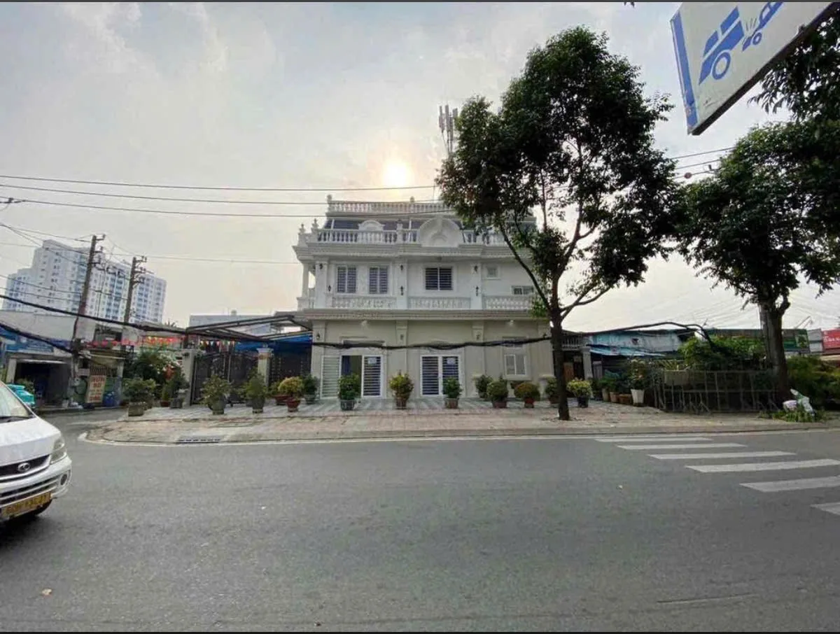Cho thuê Mặt Bằng Mặt tiền : Số 2 Đường số 13, Phường Linh Tây, Thủ Đức. Giá thuê: 40 triệu/tháng