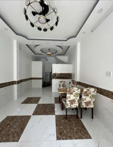 CHO THUÊ NHÀ : NGUYỄN ĐÌNH CHÍNH, PHÚ NHUẬN. GIÁ THUÊ : 18.5 TRIỆU/THÁNG
