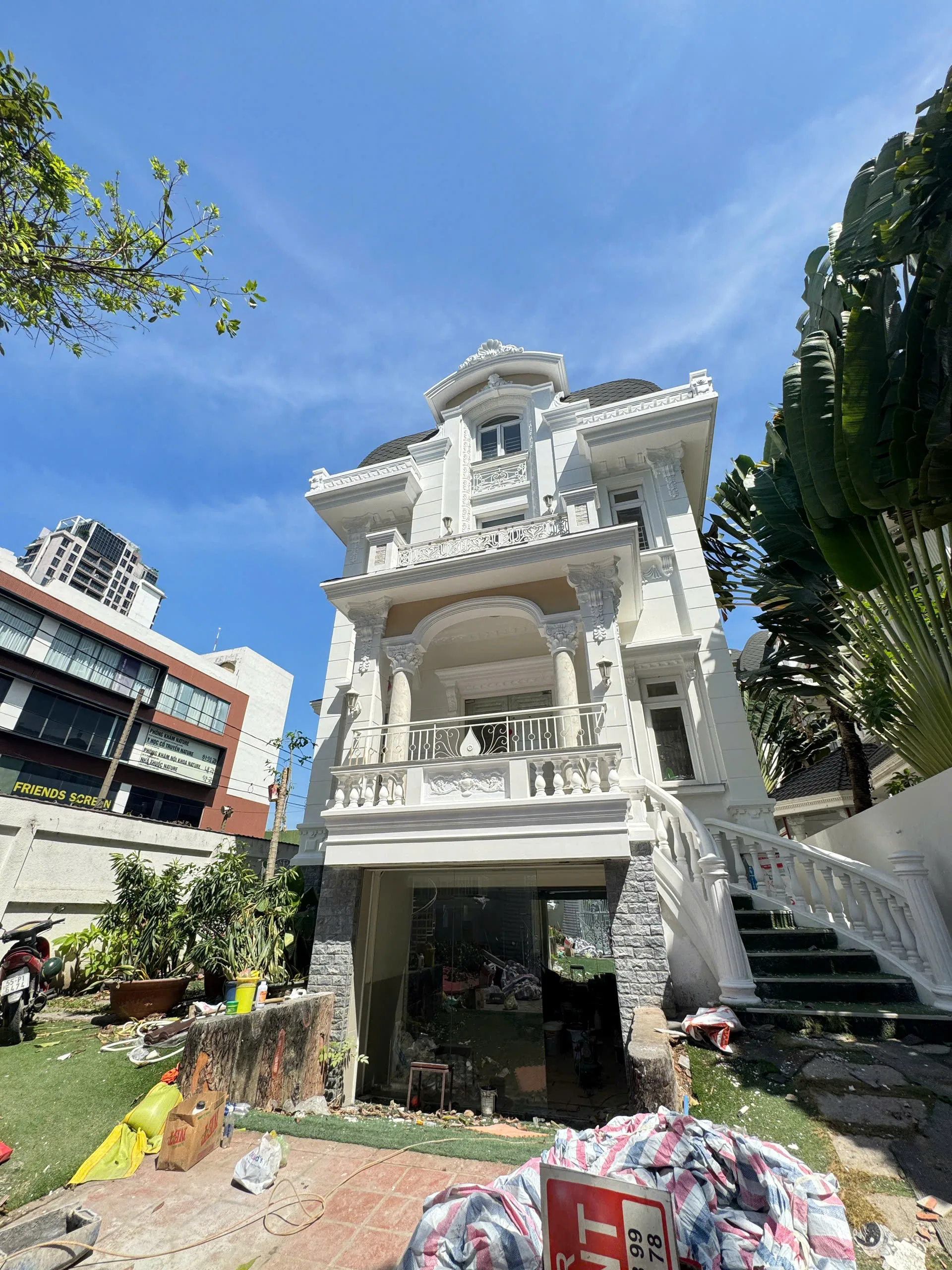 Cho thuê Tòa Nhà mặt tiền : 15A-B Đường số 11, Phường Thảo Điền, TP.Thủ Đức. Giá thuê: 11.500$/tháng