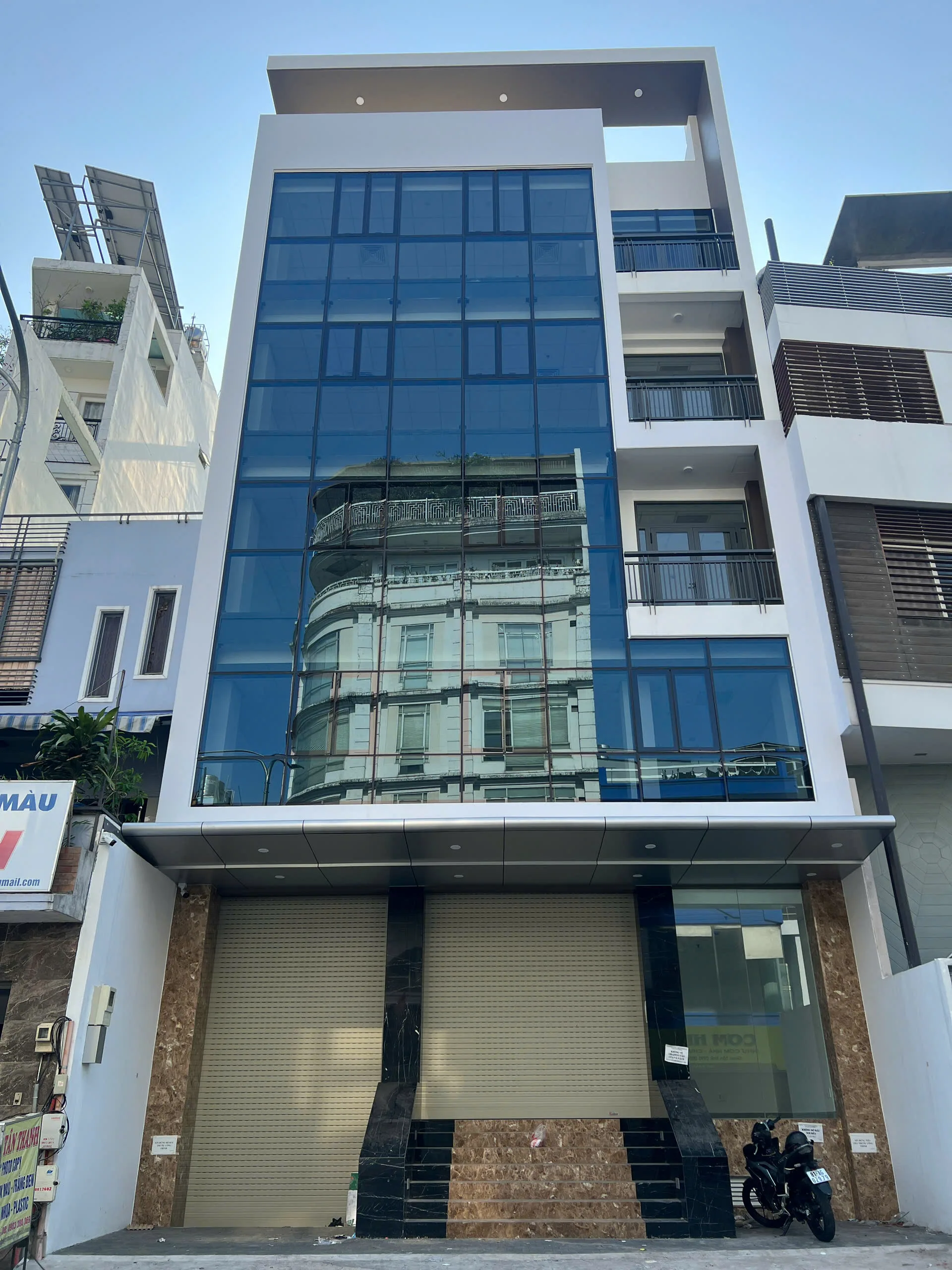 CHO THUÊ TÒA NHÀ : 19-19 BIS ĐẶNG VĂN NGỮ, PHÚ NHUẬN. GIÁ THUÊ : 250 TRIỆU/THÁNG