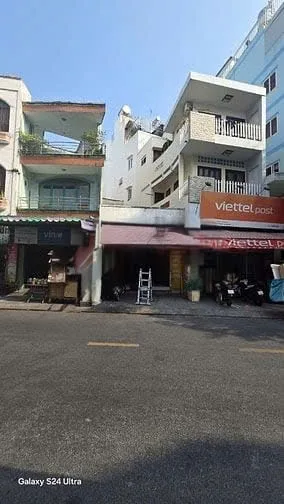 Cho thuê Nhà mặt tiền : 35 Hoà Hưng, Phường 12, Quận 10. Giá thuê: 30 triệu/tháng