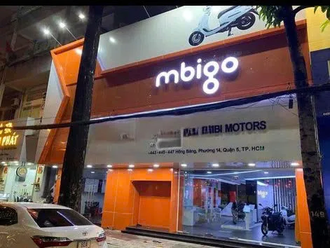 Cho thuê Nhà mặt tiền : 443 – 445 – 447 Hồng Bàng, Phường 14, Quận 5. Giá thuê: 180 triệu/tháng