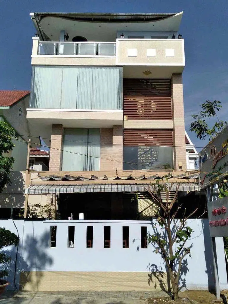 Cho Thuê Nhà MT : 12 Gò Ô Môi, Phường Phú Thuận, Quận 7. Giá thuê: 45 triệu/tháng
