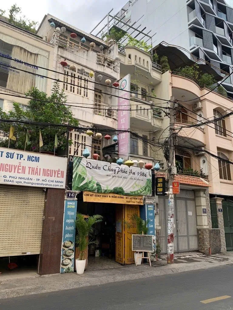 Cho Thuê Nhà : 1C Trương Quốc Dung, Phường 8, Quận Phú Nhuận. Giá thuê: 30 triệu/tháng