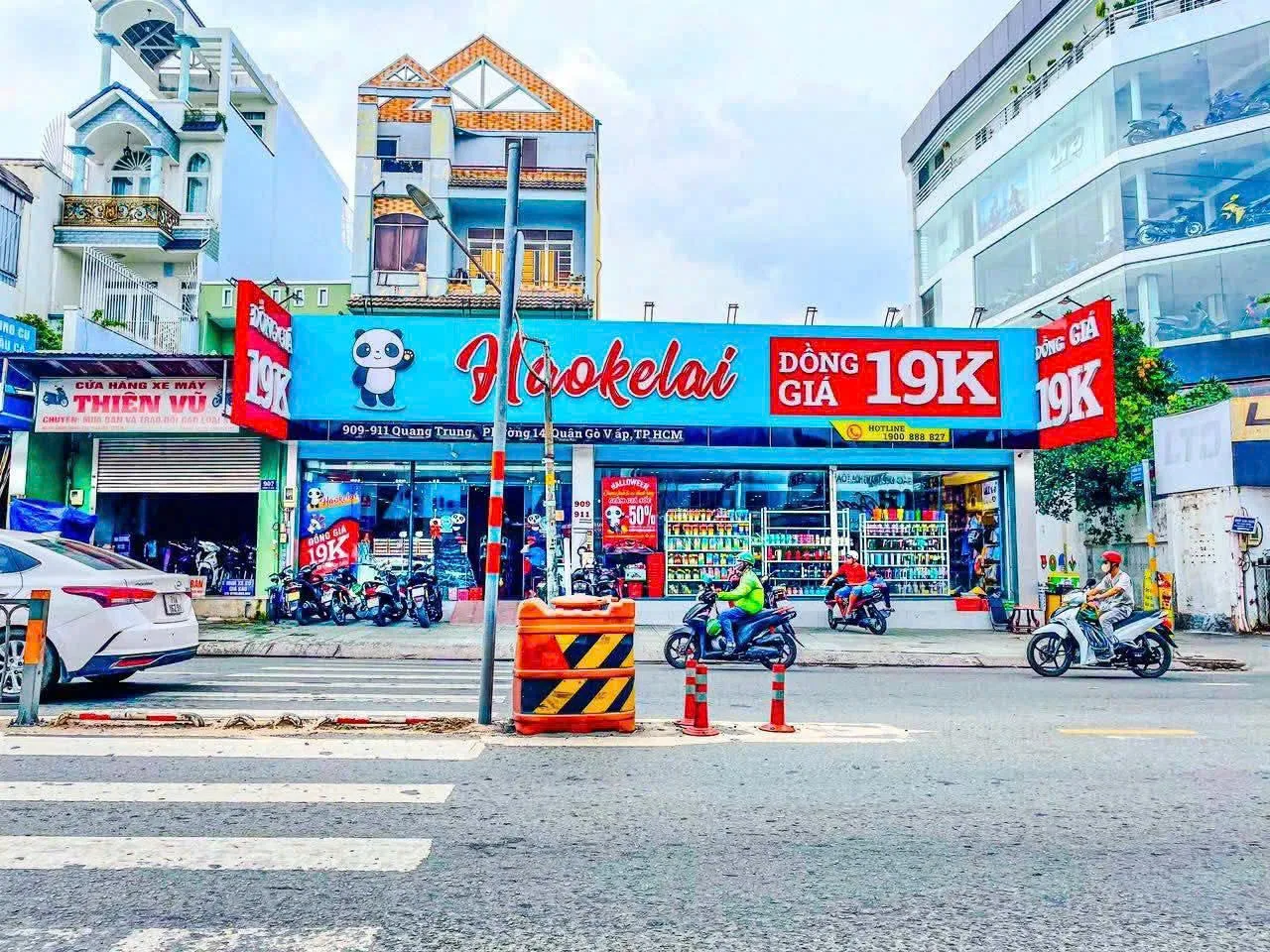 Cho Thuê Nhà GÓC 2MT : 909-911 Quang Trung, Phường 14, Quận Gò Vấp, TPHCM. Giá thuê: 180 triệu/ thán