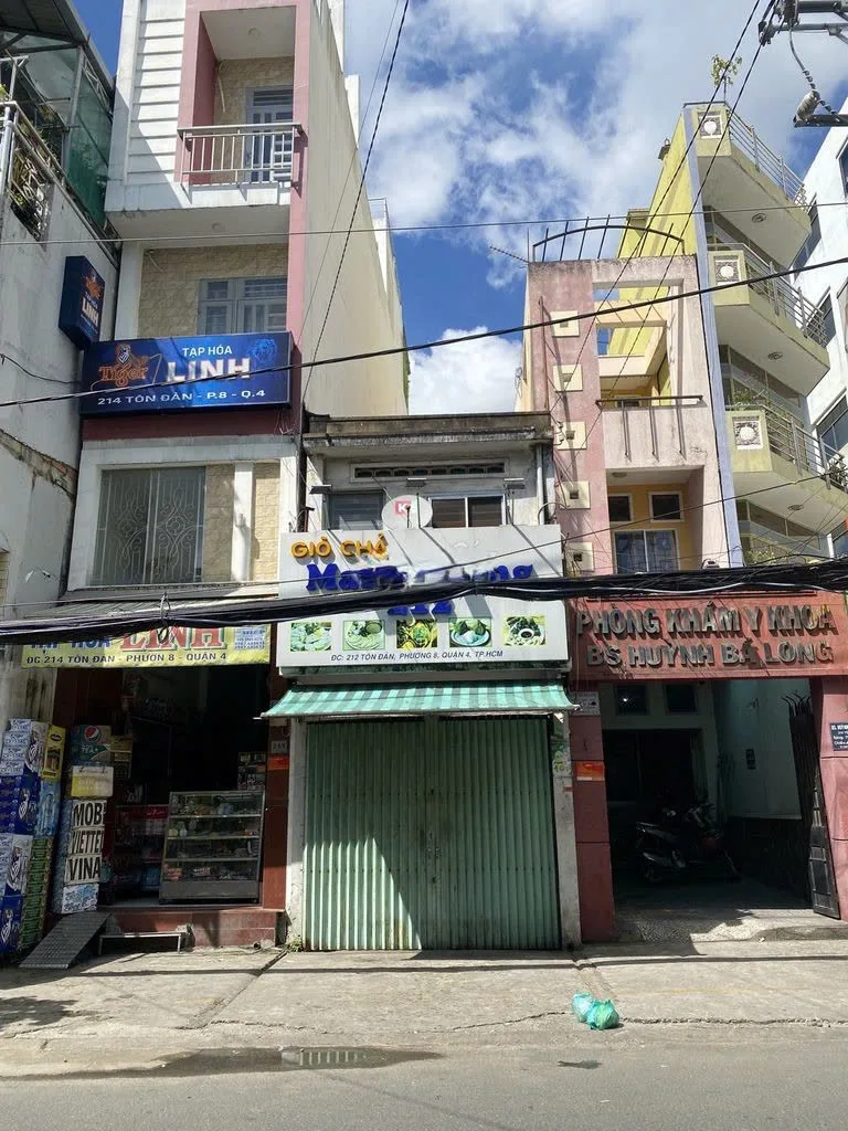 CHO THUÊ NHÀ MT : 212 TÔN ĐẢN, PHƯỜNG 8, QUẬN 4. GIÁ THUÊ : 25 TRIỆU/THÁNG