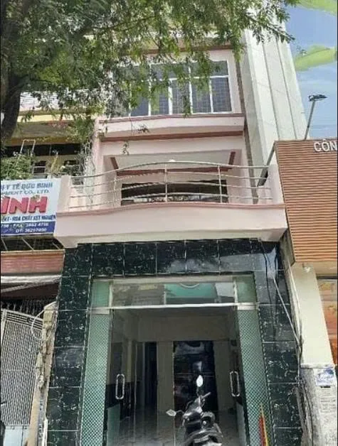 Cho thuê Nhà mặt tiền : 718 Sư Vạn Hạnh, Phường 12, Quận 10. Giá thuê: 60 triệu/tháng