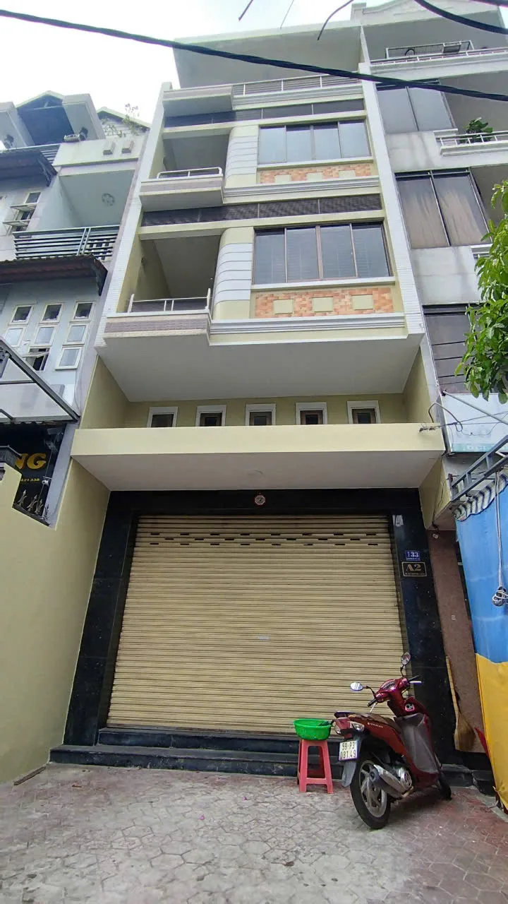 Cho Thuê Nhà : 133 Ni Sư Huỳnh Liên, Phường 10, Quận Tân Bình. Giá thuê: 36 triệu/tháng