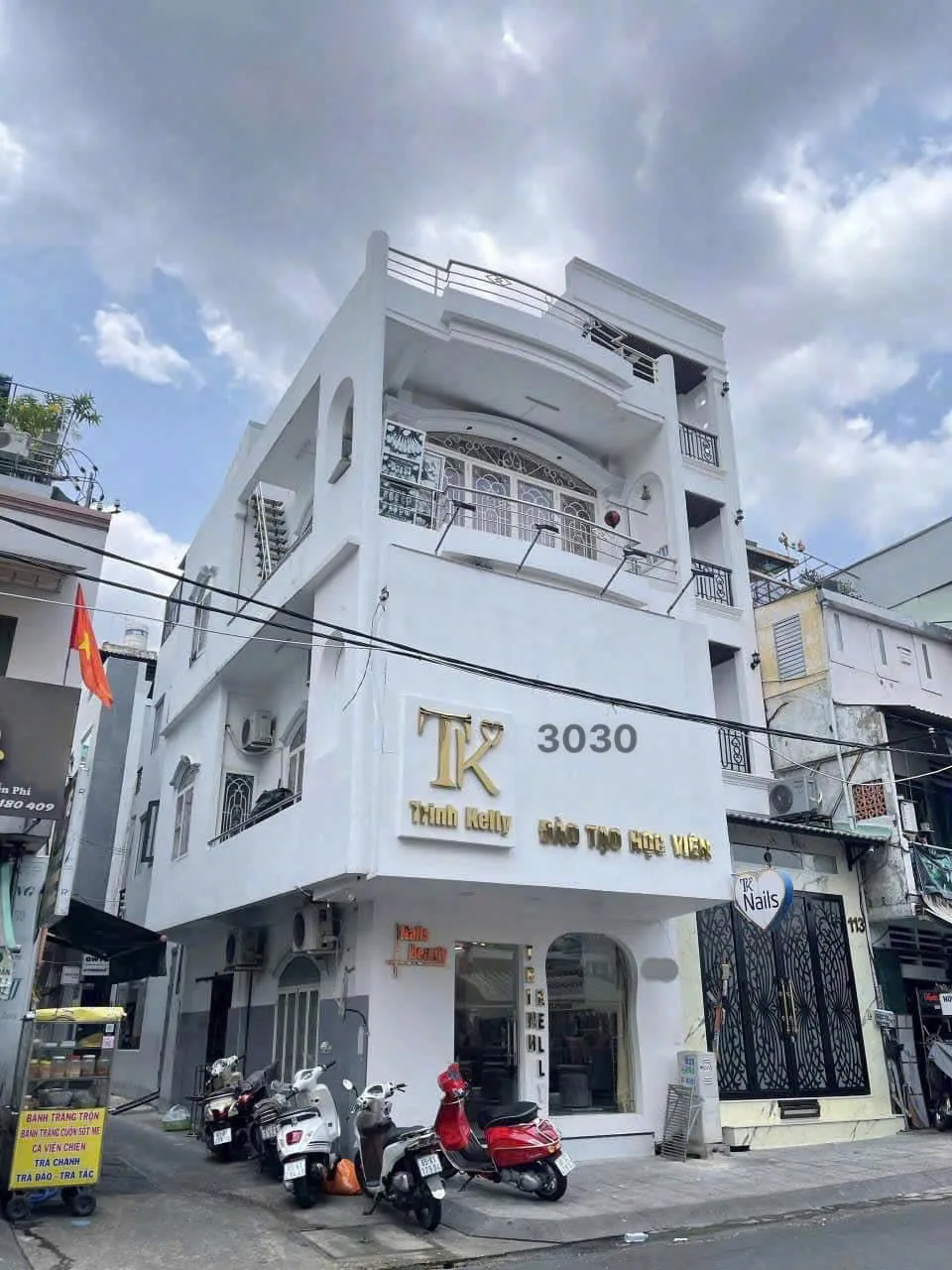 Cho thuê Nhà : 111 Trần Khắc Chân, Phường Tân Định, Quận 1. Giá thuê: 33 triệu/tháng