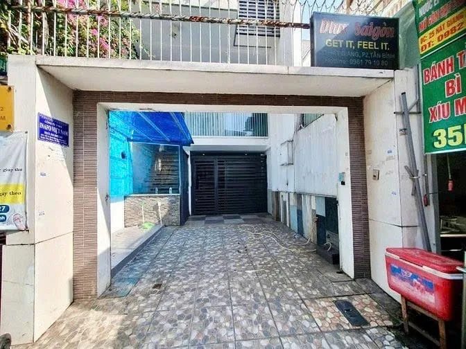 Cho thuê Nhà mặt tiền : 23 Hát Giang, Phường 2, Quận Tân Bình.  Giá thuê: 70 triệu/tháng