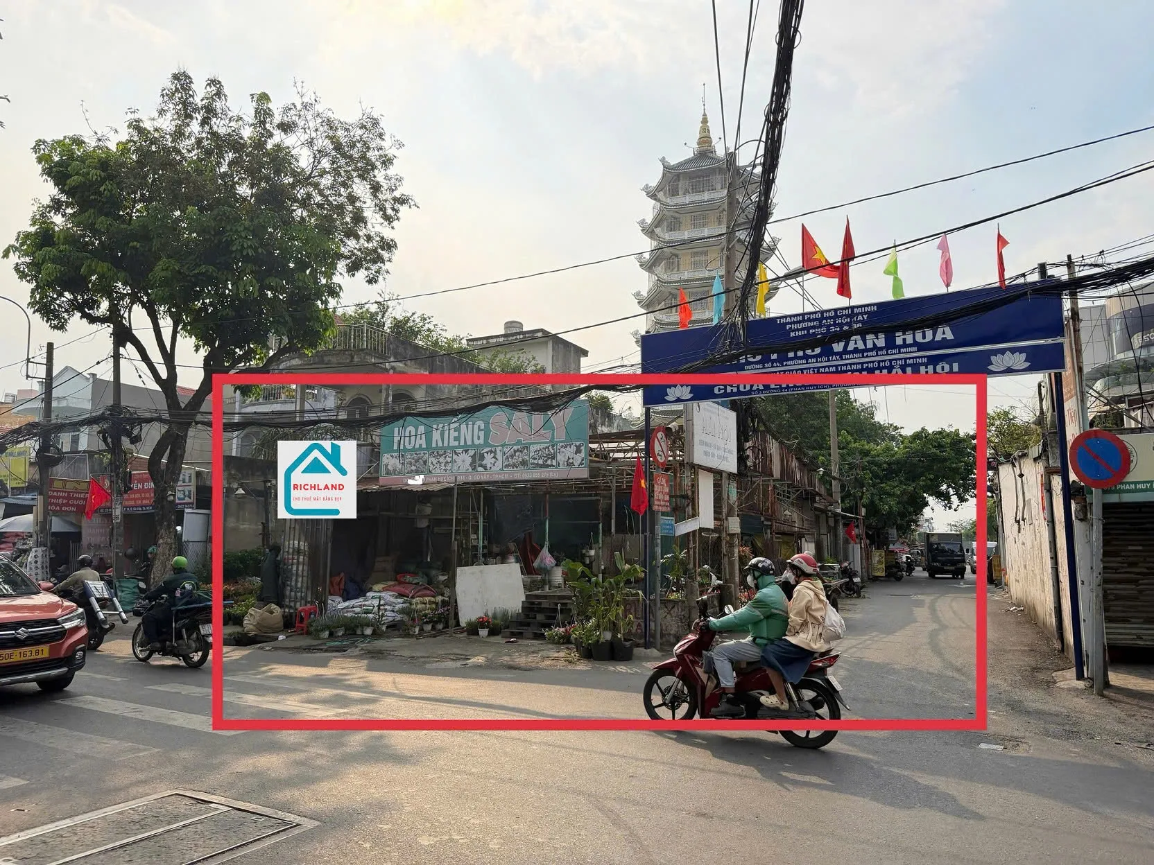 Cho thuê Nhà 2 mặt tiền : 379 Phan Huy Ích, Quận Gò Vấp. Giá thuê: 100 triệu/tháng
