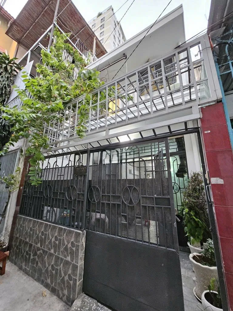 Cho thuê Nhà nguyên căn : 74/7/3D Phan Đăng Lưu, Phường 5, Quận Phú Nhuận.  Giá thuê: 12 triệu/tháng