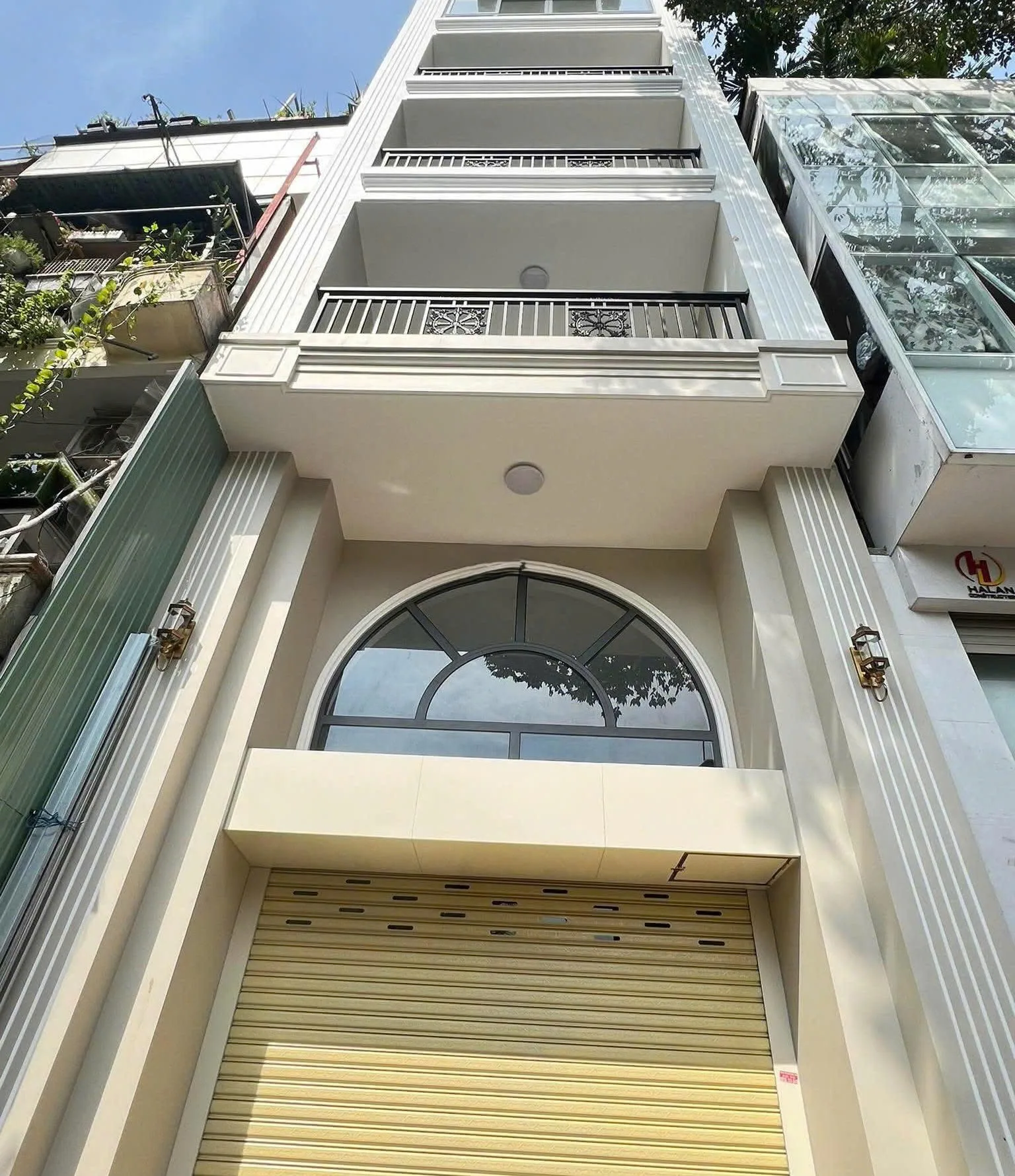 CHO THUÊ NHÀ MẶT TIỀN : 894 Trường Sa, Phường 10, Quận 3. Giá thuê: 70 triệu/tháng