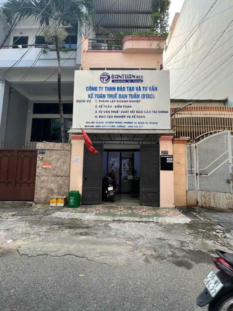 CHO THUÊ NHÀ NGUYÊN CĂN QUẬN 10, FULL CÔNG NĂNG. GIÁ THUÊ : 35 TRIỆU/THÁNG