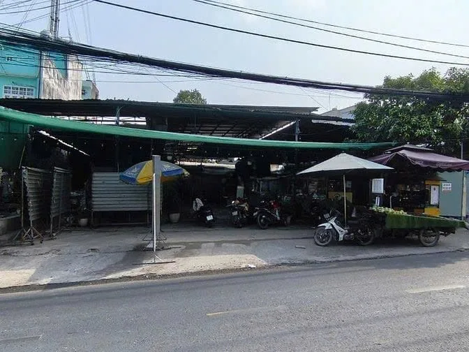 CHO THUÊ NHÀ MẶT TIỀN : 246 LÃ XUÂN OAI, THỦ ĐỨC. GIÁ THUÊ : 55 TRIỆU/THÁNG