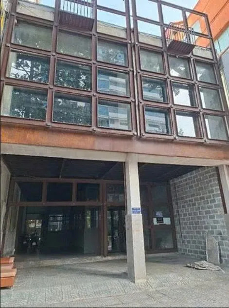 CHO THUÊ NHÀ MẶT TIỀN : 224 Nguyễn Tri Phương, Phường 4, Quận 10. Giá thuê: 180 triệu/tháng (có thể 