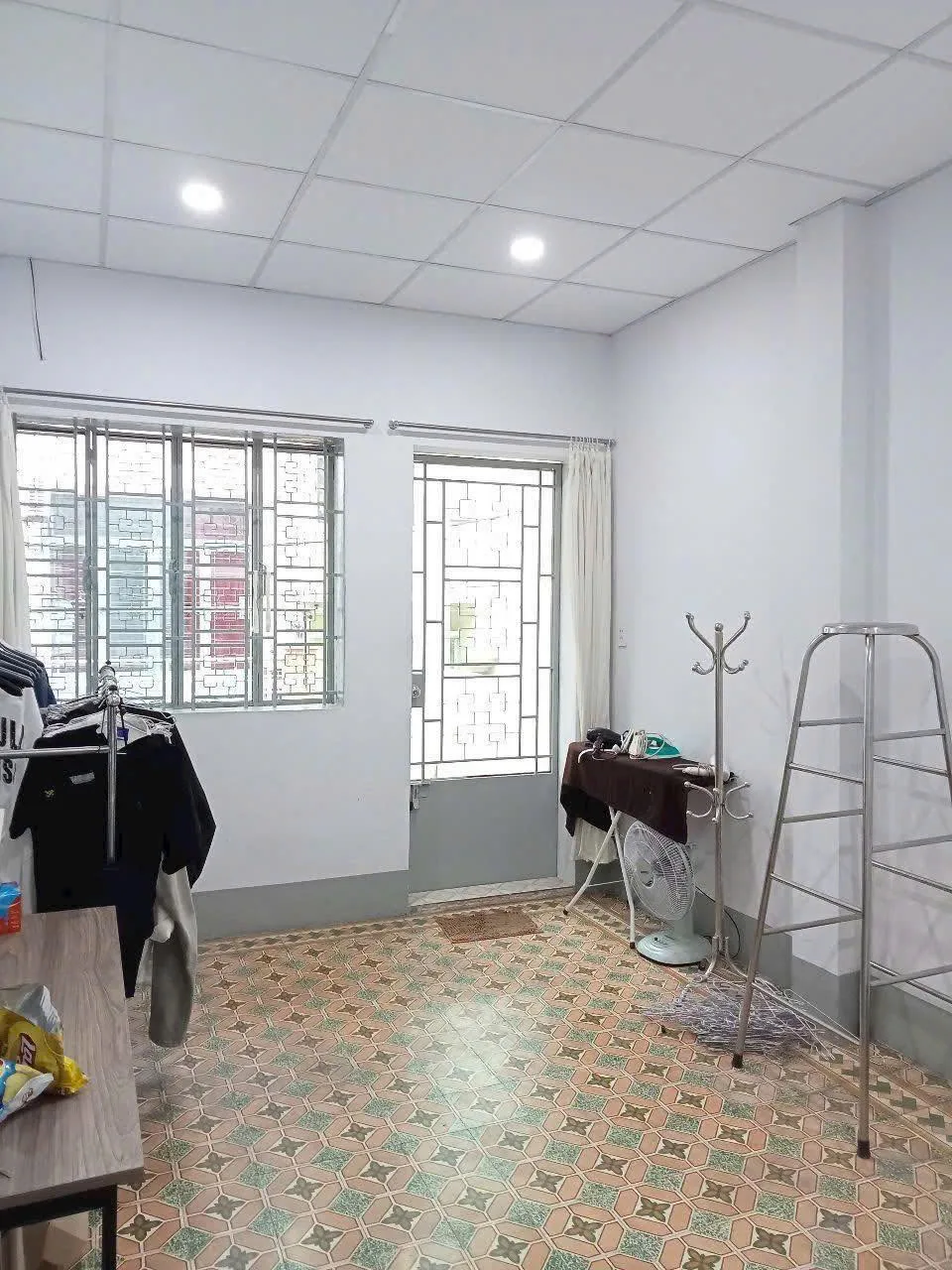 CHO THUÊ NHÀ HXH : 256/31 Nguyễn Tiểu La, Phường 8, Quận 10. Giá thuê: 16 triệu/tháng