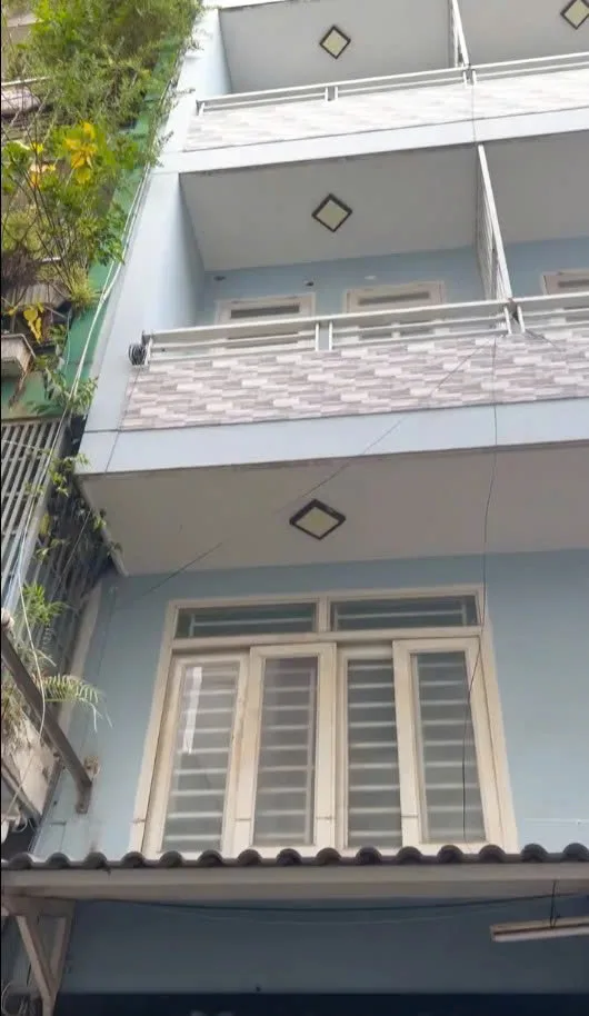 CHO THUÊ NHÀ NGUYÊN CĂN :  62/269 LÝ CHÍNH THẮNG, QUẬN 3. GIÁ THUÊ : 12 TRIỆU/THÁNG (CÓ THỂ THƯƠNG L
