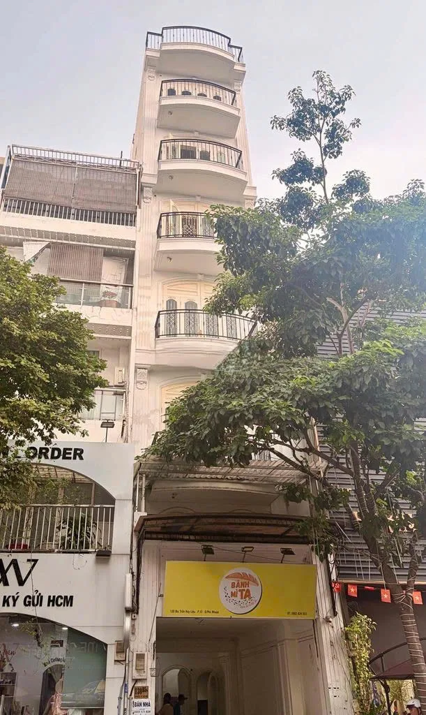 CHO THUÊ TÒA NHÀ THANG MÁY : 130Bis Trần Huy Liệu, Phường 15, Quận Phú Nhuận. Giá thuê: 60 triệu/thá