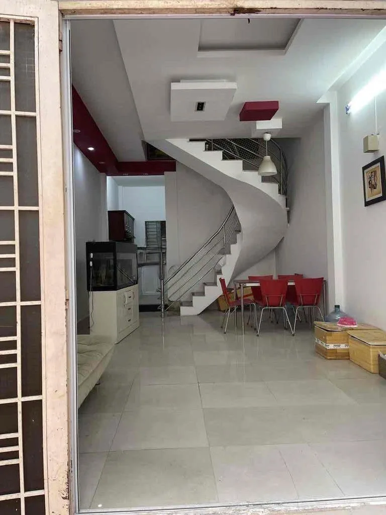 CHO THUÊ NHÀ : 418/43 Trường Sa, Phường 2, Quận Phú Nhuận. Giá thuê: 12 triệu/tháng