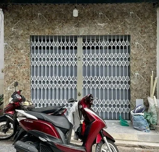 CHO THUÊ NHÀ NGUYÊN CĂN : 26/69 Văn Cao, Quận Tân Phú. Giá thuê: 10 triệu/tháng