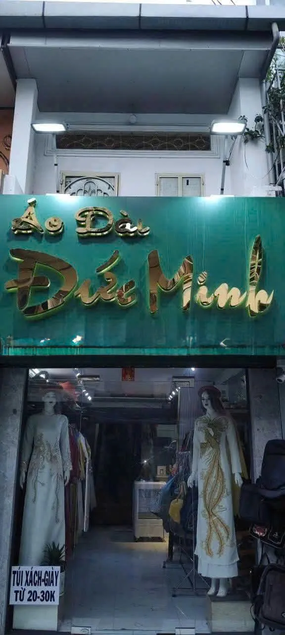CHO THUÊ NHÀ : 135 TRẦN VĂN ĐANG, PHƯỜNG 11, QUẬN 3. GIÁ THUÊ : 12 TRIỆU/THÁNG