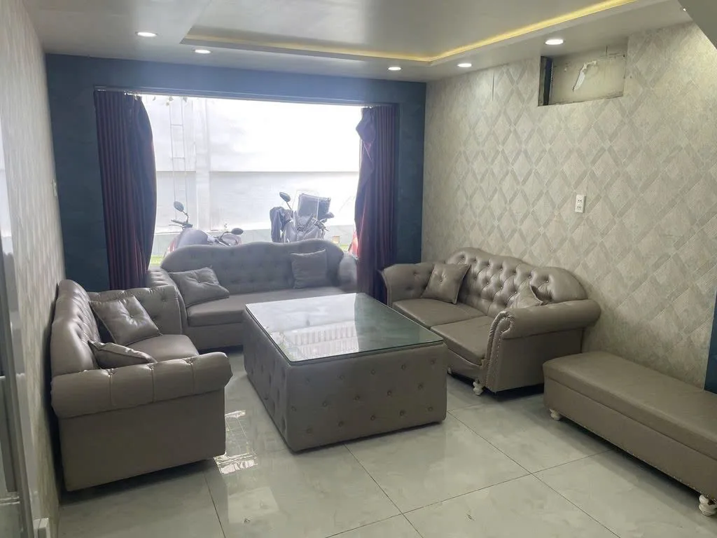 CHO THUÊ BIỆT THỰ CAO CẤP : Số 5, Khu dân cư BMC Hoàng Quốc Việt, Quận 7. Giá thuê: 65 triệu/tháng