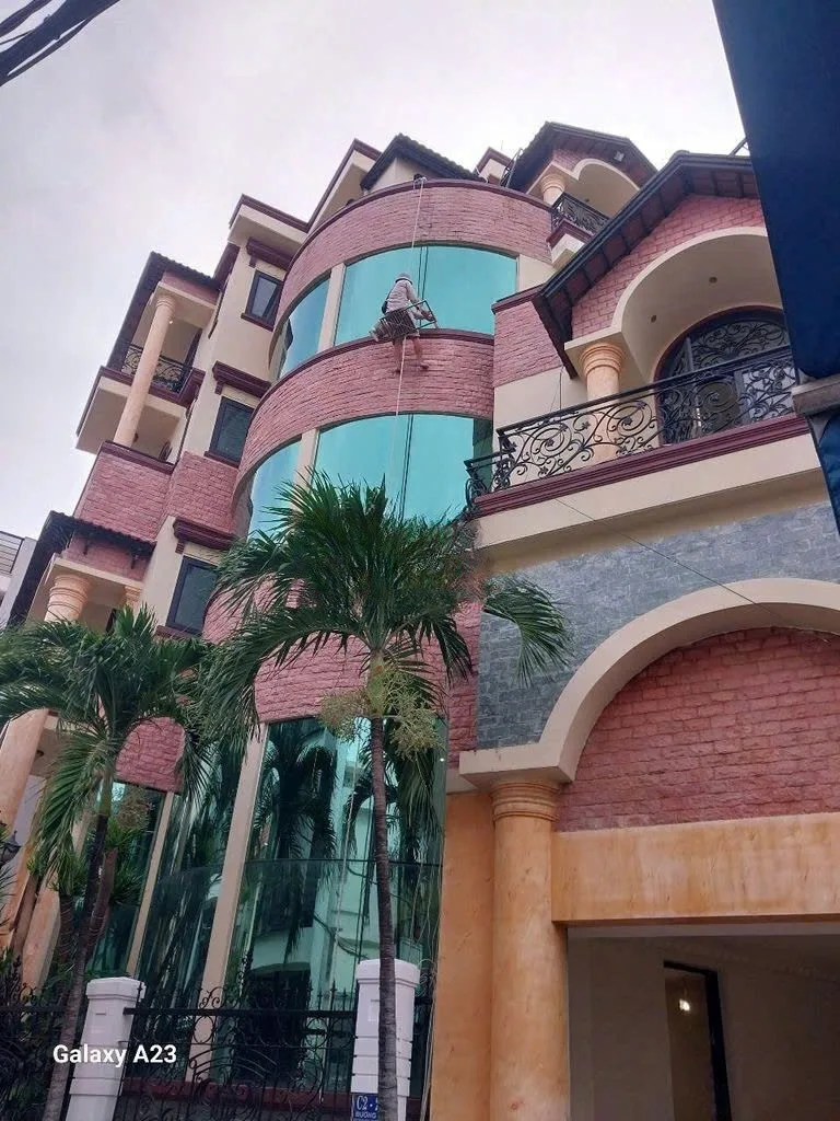 CHO THUÊ BIỆT THỰ / VĂN PHÒNG : 27 Đường số 66, Phường Tân Hưng, Quận 7. Giá thuê: 46 triệu/tháng
