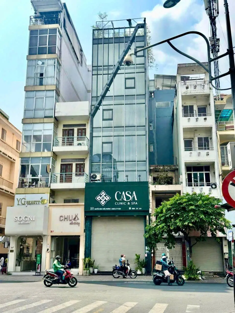 CHO THUÊ TÒA NHÀ MT : 351 Nguyễn Đình Chiểu, Quận 3. Giá thuê: 130 triệu/tháng