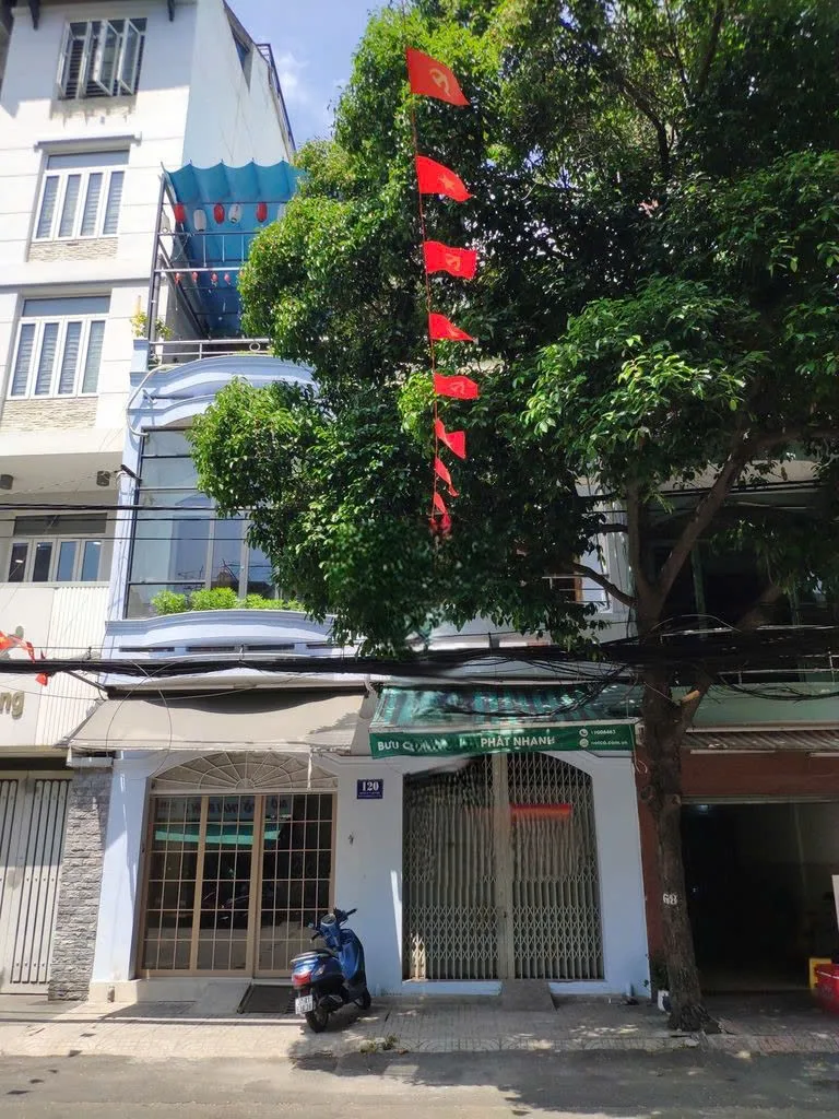 CHO THUÊ NHÀ NGUYÊN CĂN : 120 Đường A4, Phường 12, Quận Tân Bình. Giá thuê: 50 triệu/tháng