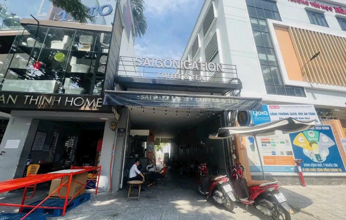 CHO THUÊ MẶT BẰNG : 68 Hòa Bình, Phường 5, Quận 11. Giá thuê: 150 triệu/tháng