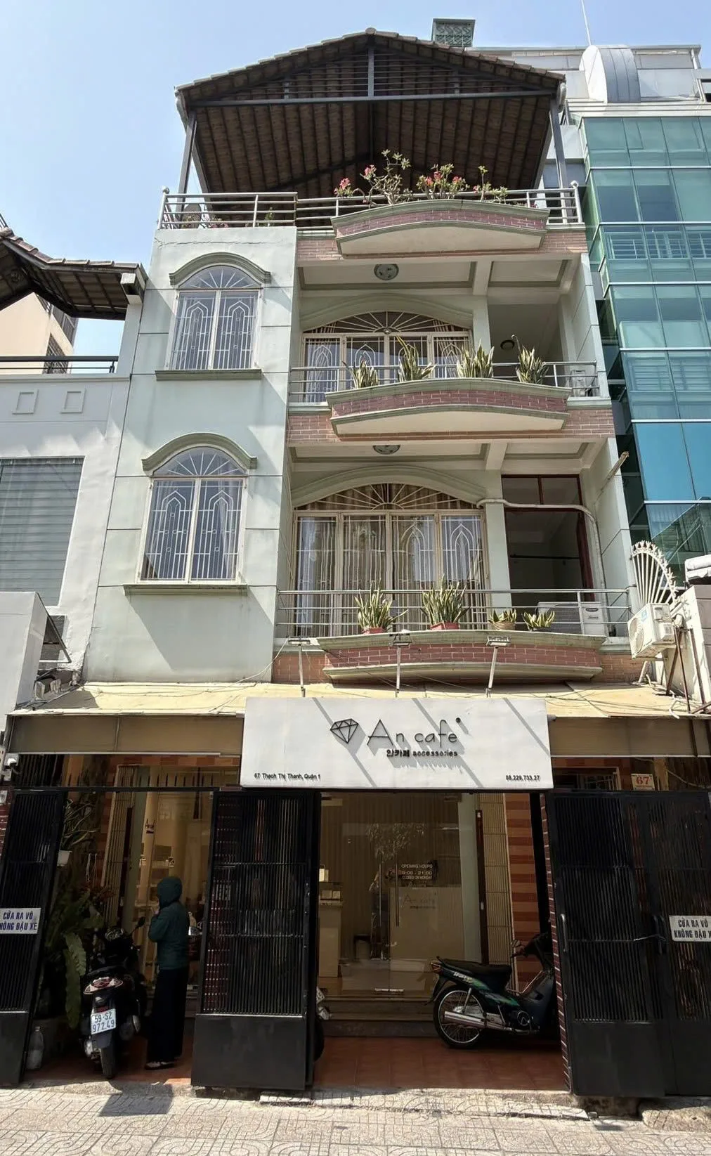 CHO THUÊ NHÀ NGUYÊN CĂN : 67 Thạch Thị Thanh, Phường Tân Định, Quận 1. Giá thuê: 80 triệu/tháng