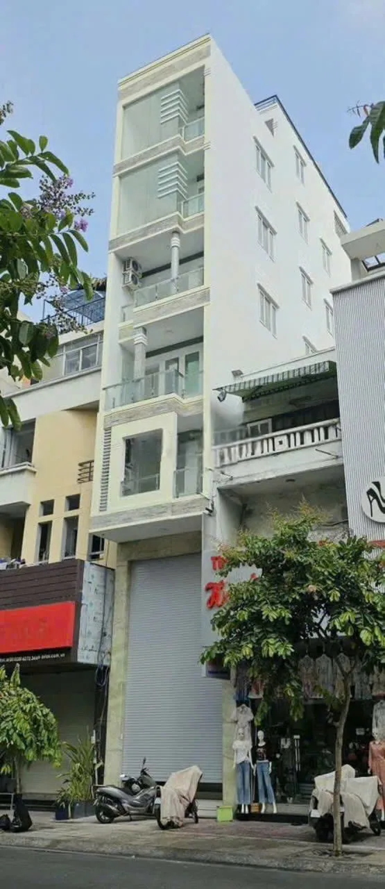 CHO THUÊ NHÀ MẶT TIỀN : 606 Nguyễn Đình Chiểu, Phường 3, Quận 3. Giá thuê: 100 triệu/tháng