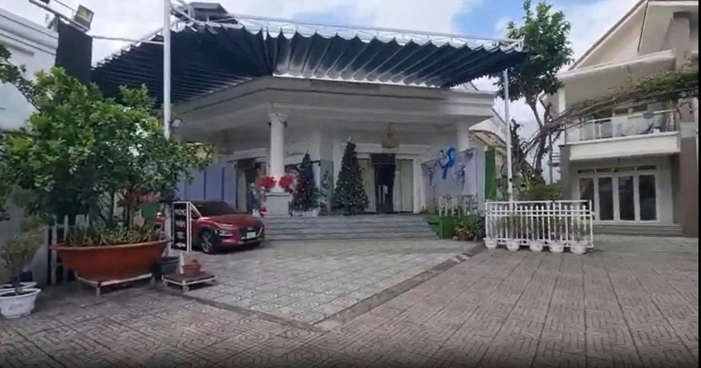 CHO THUÊ KHU NHÀ HÀNG – TIỆC CƯỚI : 361 Nguyễn Văn Tăng, Thủ Đức. Giá thuê: 150 triệu/tháng